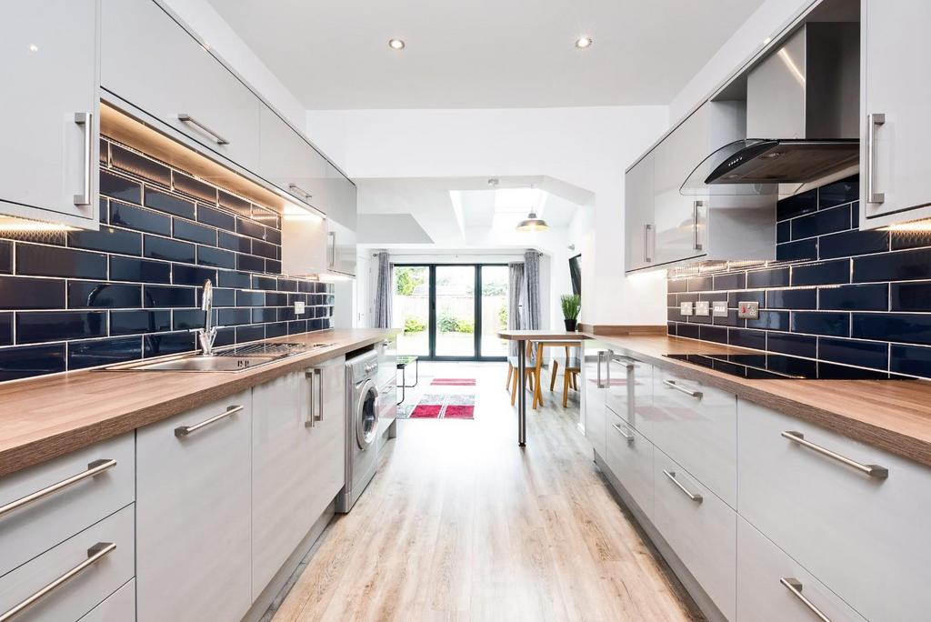 Flat 1, 2 Victoria Terrace, Bath, BA2 3 QZ-7.jpg
