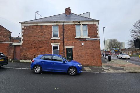 undefined, Sunderland Road, Gateshead NE8