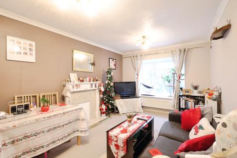 2 bedroom flat for sale, Baron Court, Stevenage
