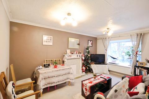 2 bedroom flat for sale, Baron Court, Stevenage