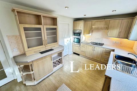 4 bedroom detached house to rent, Kennington Oval, Stoke-on-Trent, Staffordshire, ST4