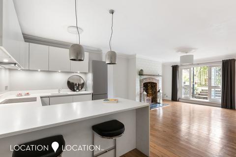 3 bedroom apartment to rent, Lordship Park, London, N16