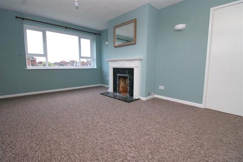 2 bedroom flat to rent, St. Marys Close, Littlehampton