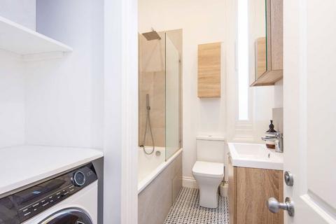 1 bedroom flat to rent, Forest Road, London E8