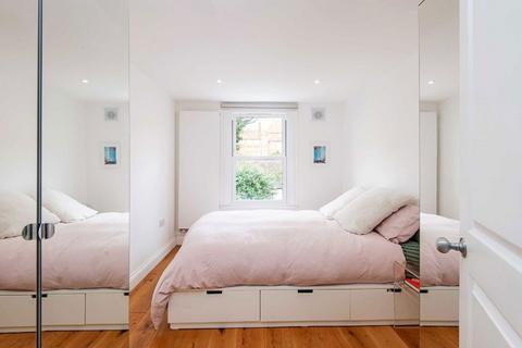 1 bedroom flat to rent, Forest Road, London E8