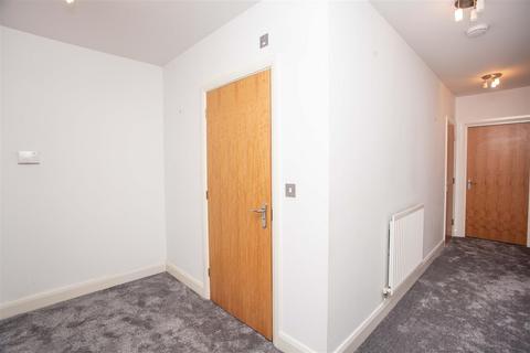 2 bedroom flat to rent, Chepstow Place, Sutton Coldfield B74