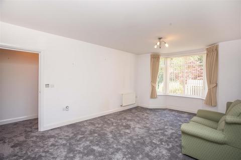 2 bedroom flat to rent, Chepstow Place, Sutton Coldfield B74