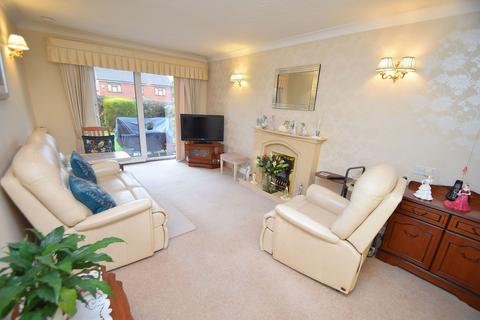 undefined, Whitegates, Cheadle, SK8 1HG