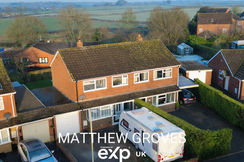 3 bedroom semi-detached house for sale - Farcroft Drive, Market Drayton TF9