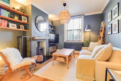 3 bedroom semi-detached house for sale, Cyprus Road, Cambridge CB1
