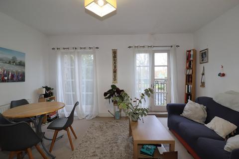 1 bedroom apartment to rent, Abbeyfield Road, Surrey Quays SE16