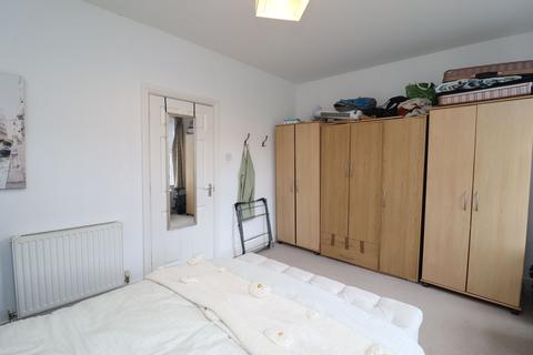 1 bedroom apartment to rent, Abbeyfield Road, Surrey Quays SE16
