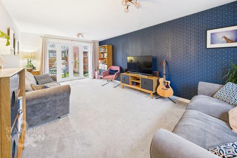 4 bedroom detached house for sale, Brownes Grove, Norwich NR14