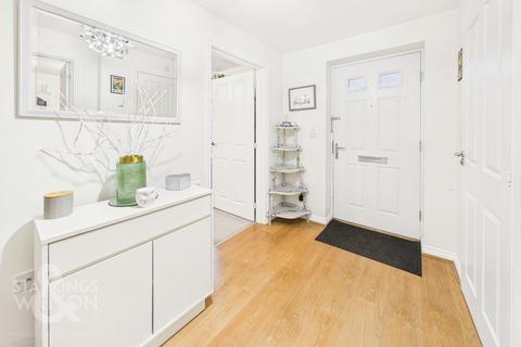 4 bedroom detached house for sale, Brownes Grove, Norwich NR14