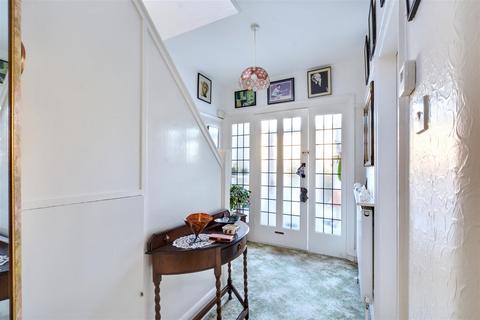 3 bedroom semi-detached house for sale, Cumberland Avenue, Beeston, Nottingham