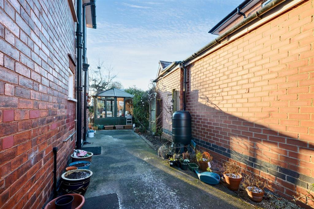 Garden 1.jpeg