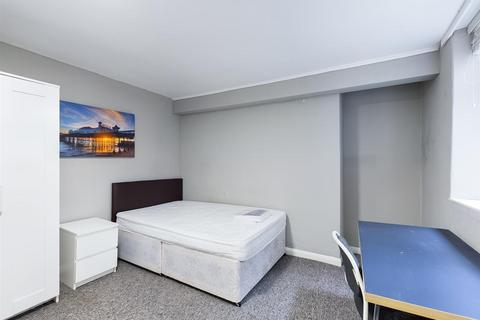 2 bedroom flat to rent, Broad Street, Brighton