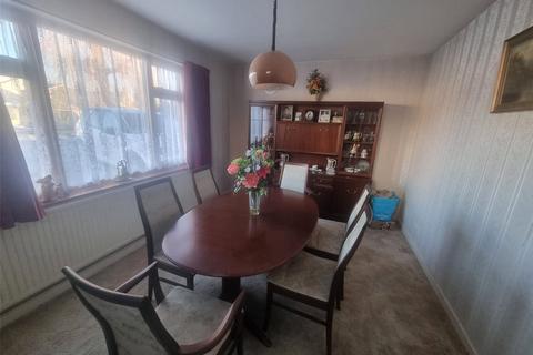 3 bedroom bungalow for sale, Nelson Close, Rayleigh, Essex, SS6