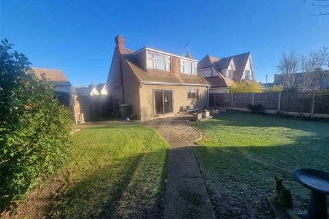 3 bedroom bungalow for sale, Nelson Close, Rayleigh, Essex, SS6