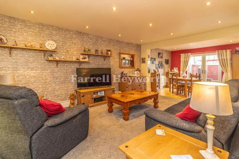 2 bedroom bungalow for sale, Cotswold Road, Blackpool FY2