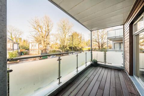 2 bedroom flat for sale, Gordon Avenue Stanmore, HA7 3QE
