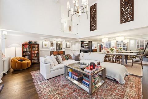 3 bedroom apartment to rent, Victorian Heights, Thackeray Road, London, SW8