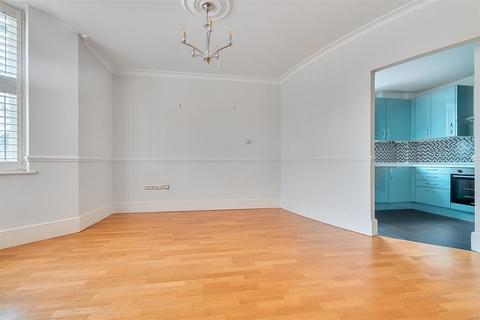 2 bedroom apartment to rent, Stoke Park Road South, Bristol BS9