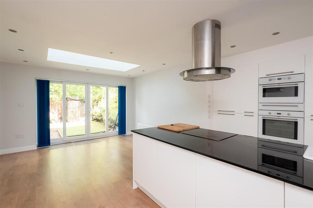 Kitchen diner