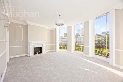 2 bedroom flat for sale, Regency Square, Brighton, BN1