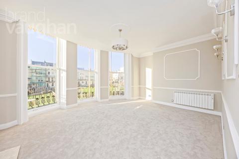 2 bedroom flat for sale, Regency Square, Brighton, BN1