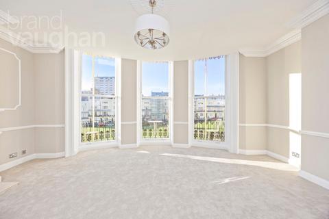 2 bedroom flat for sale, Regency Square, Brighton, BN1