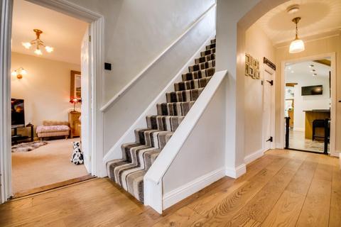 4 bedroom house for sale, Wrotham Road, Meopham DA13