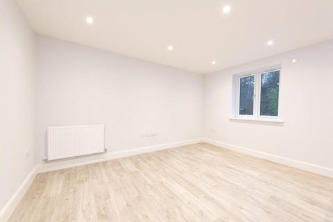 1 bedroom apartment to rent, Old Queens Arms, Ewshot GU10