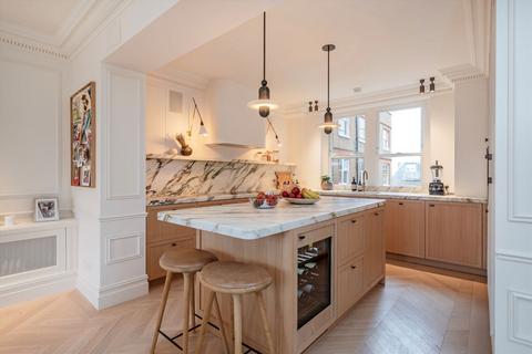 4 bedroom flat for sale, Drayton Gardens, London SW10