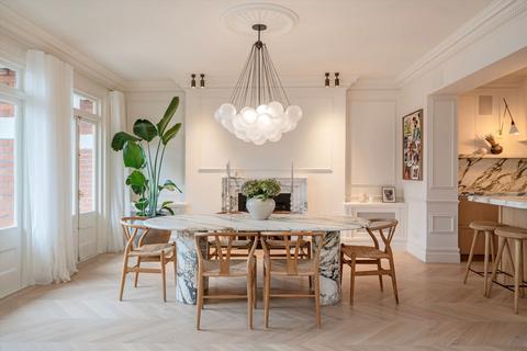 4 bedroom flat for sale, Drayton Gardens, London SW10