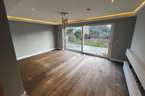 undefined, Rowantree Road, London N21