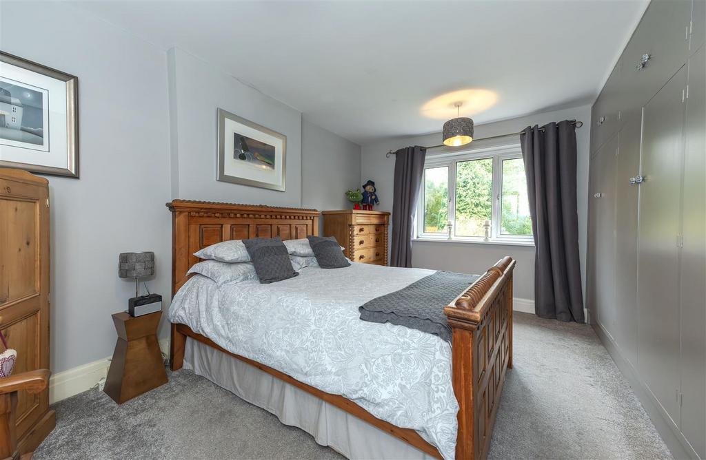 Bedroom 1 1 N9 A1352-CR3-20241020-Dx O Deep PRIME XD2.