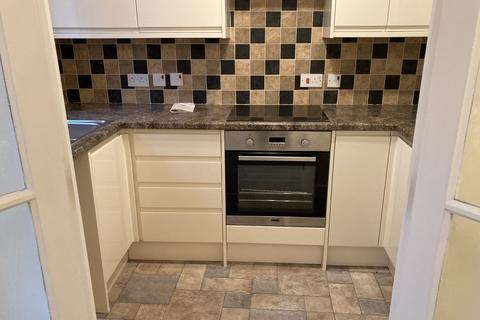 2 bedroom flat for sale, Palmyra Court, West Cross SA3