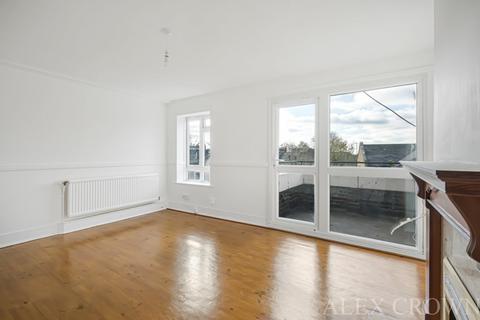 2 bedroom flat to rent, Carlton Lodge, Carlton Road,