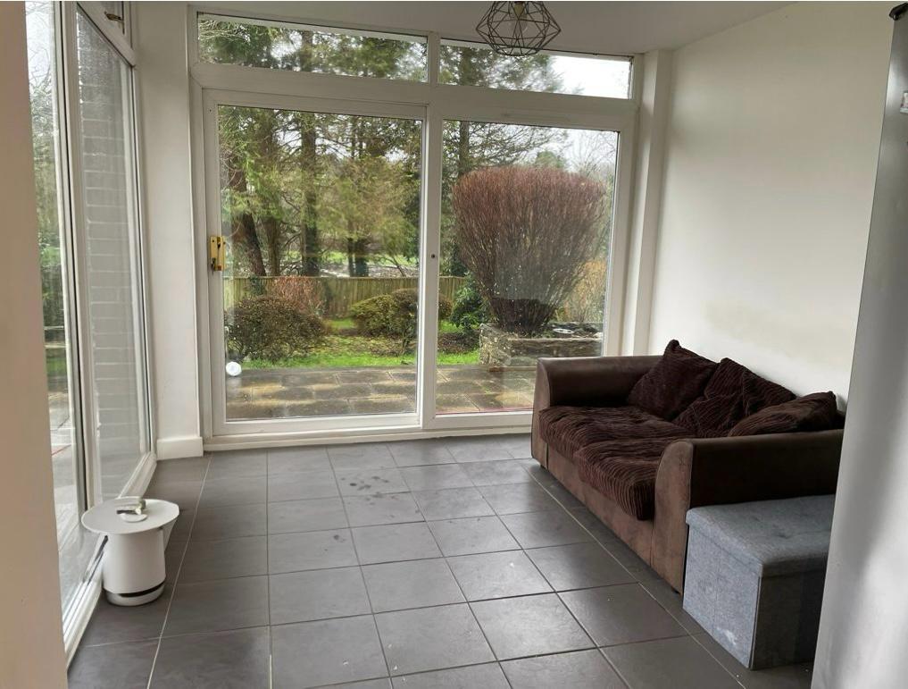 Kitchen snug