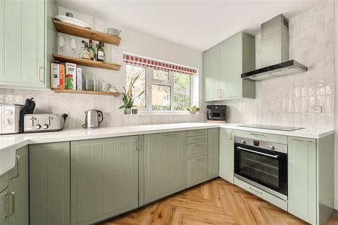 2 bedroom flat for sale, South Bank, Surbiton KT6