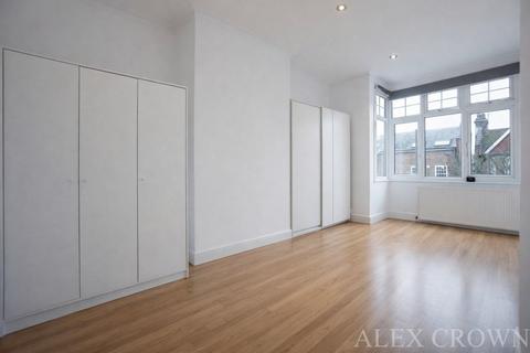 2 bedroom flat to rent, Sutton Road, Muswell Hill