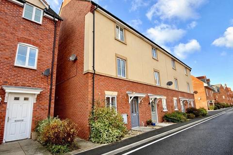 Crown Road, Walton Cardiff, GL20