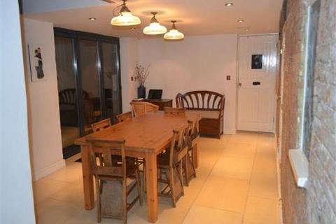 4 bedroom semi-detached house to rent, 36 The Green, Great Bowden, Market Harborough