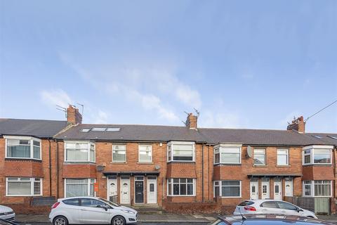 2 bedroom flat to rent, Biddlestone Road, Heaton, Newcastle upon Tyne