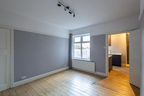 2 bedroom flat to rent, Biddlestone Road, Heaton, Newcastle upon Tyne