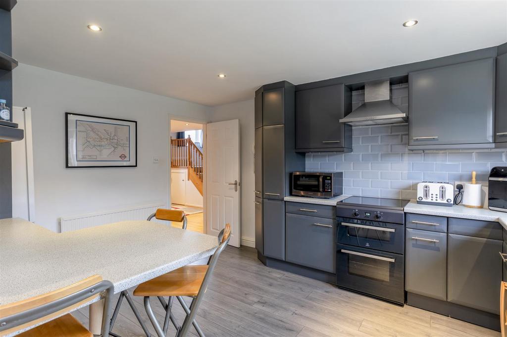 8 Sargent Avenue 17.jpg