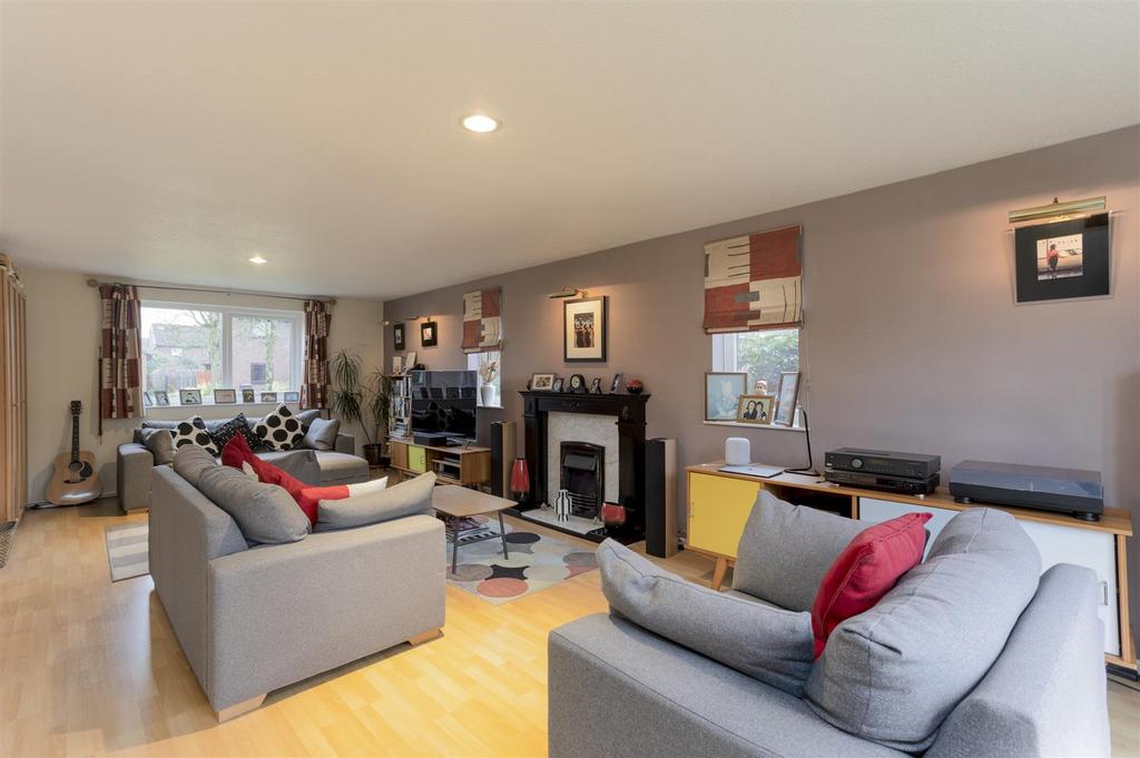 8 Sargent Avenue 24.jpg