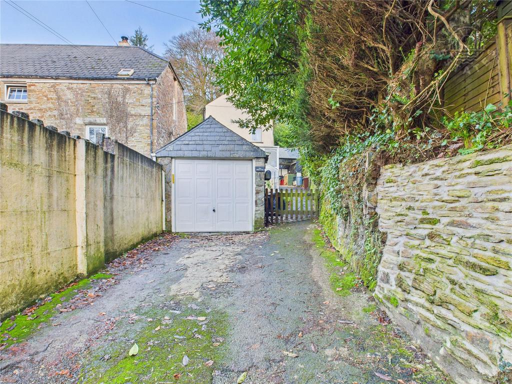 Driveway &amp; Garage