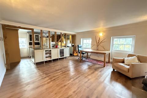 3 bedroom apartment for sale, Wolverley House, Wolverley